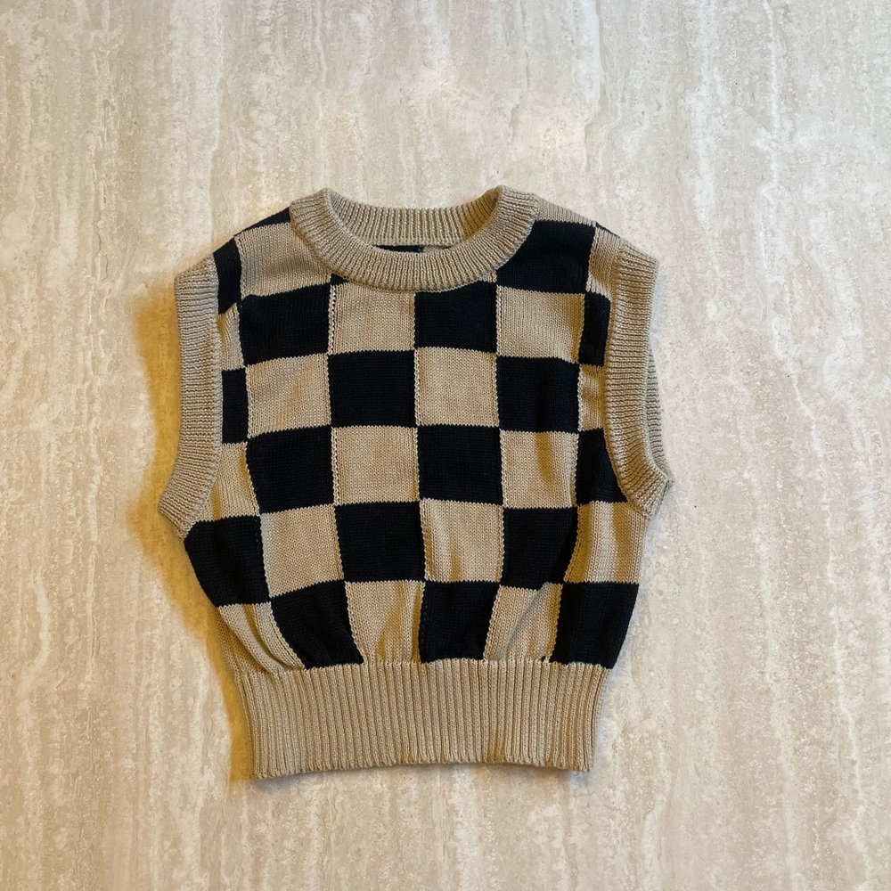 Forever 21 Black & Tan Checkered Sweater Vest - Size M